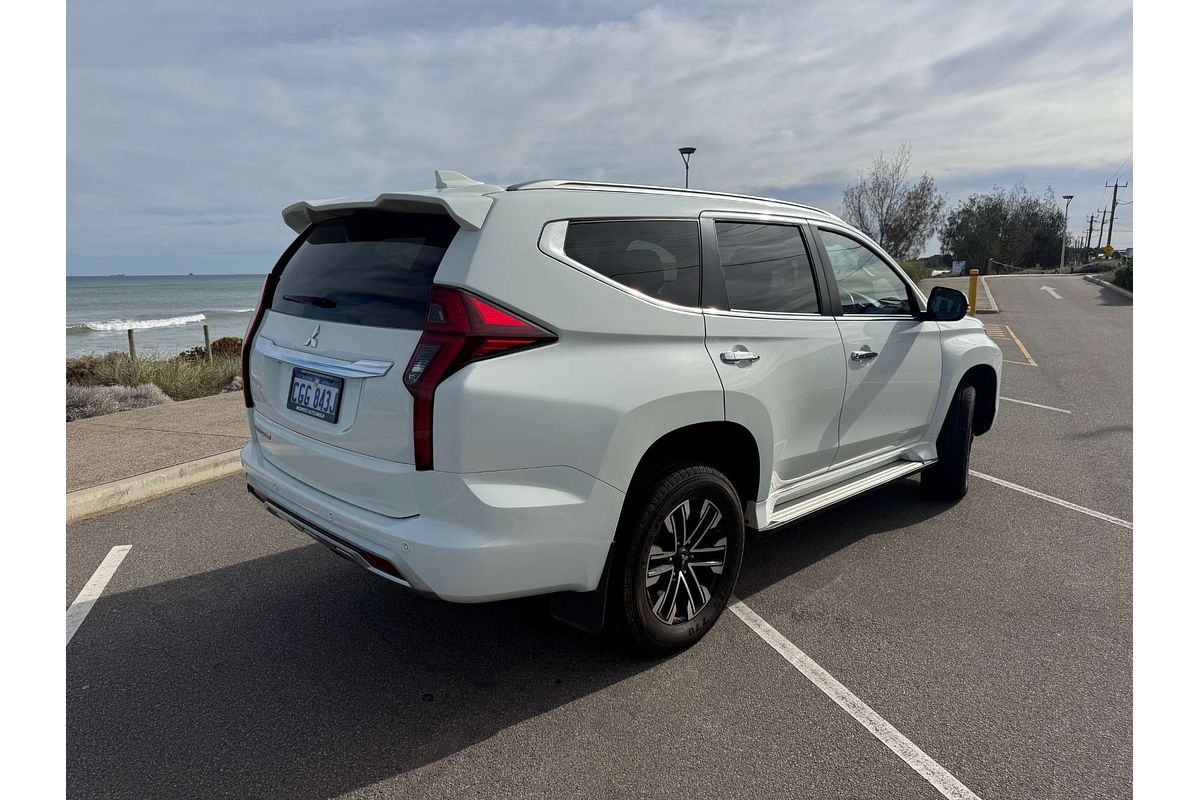 2022 Mitsubishi Pajero Sport GLS QF