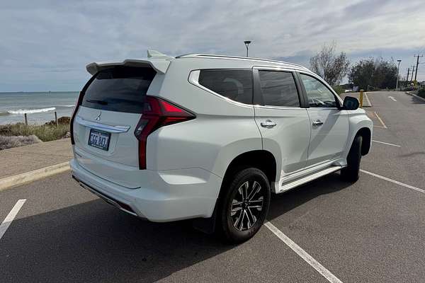 2022 Mitsubishi Pajero Sport GLS QF