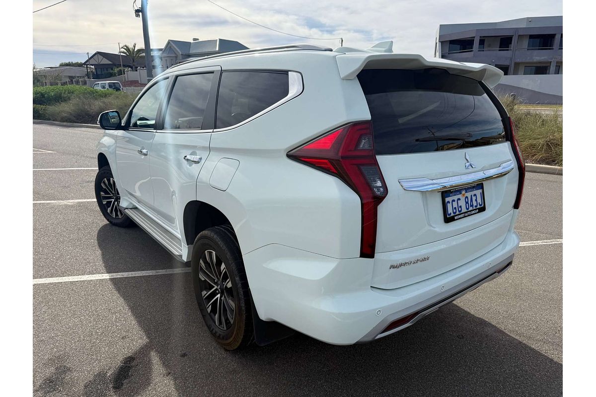 2022 Mitsubishi Pajero Sport GLS QF