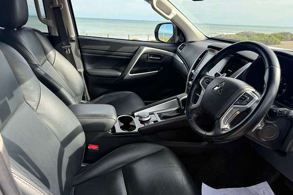 2022 Mitsubishi Pajero Sport GLS QF