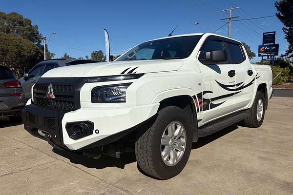 2024 Mitsubishi Triton GLX+ MV 4X4