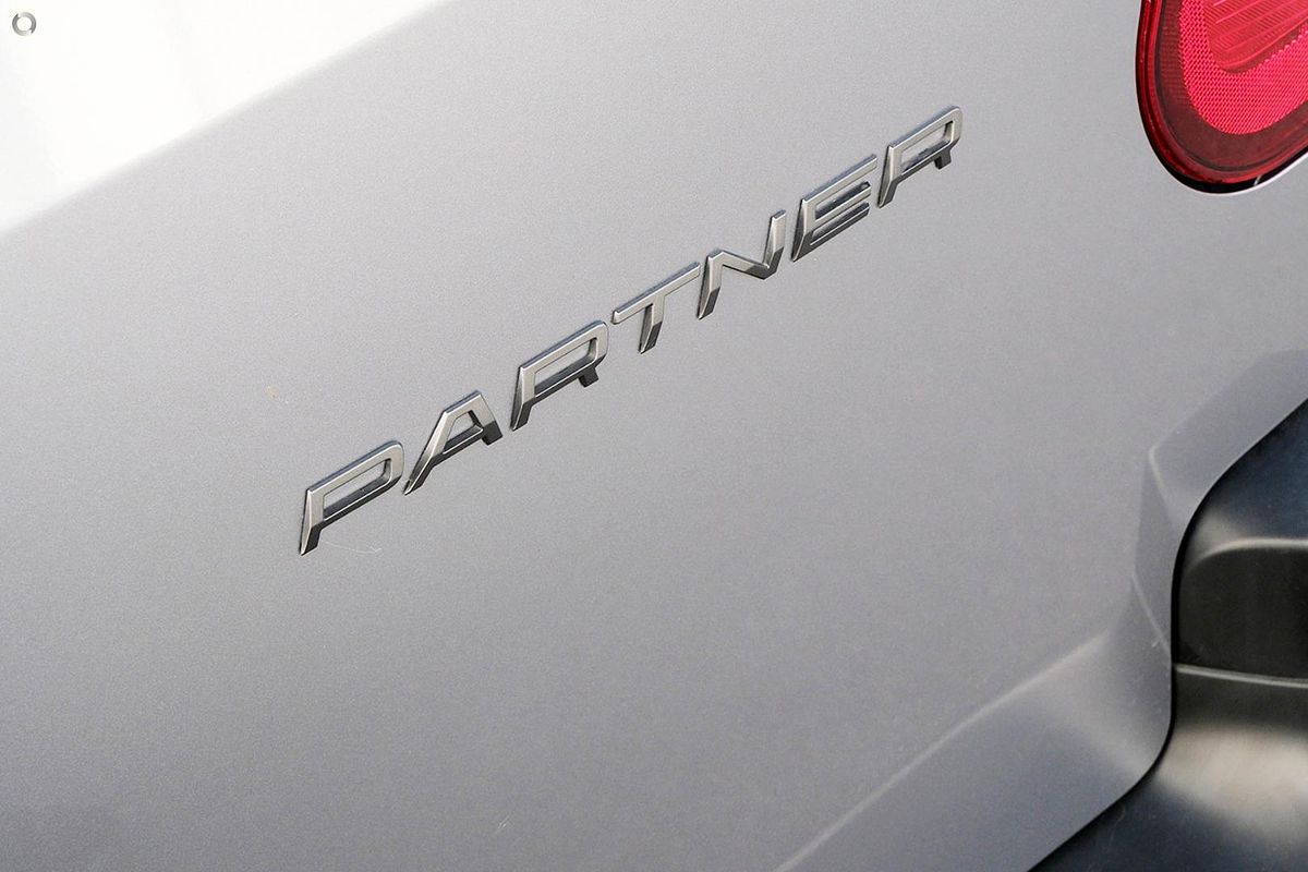 2024 Peugeot Partner Pro K9 LWB
