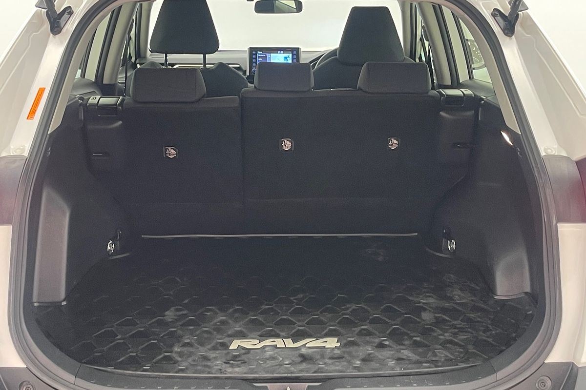 2020 Toyota RAV4 GX AXAH54R