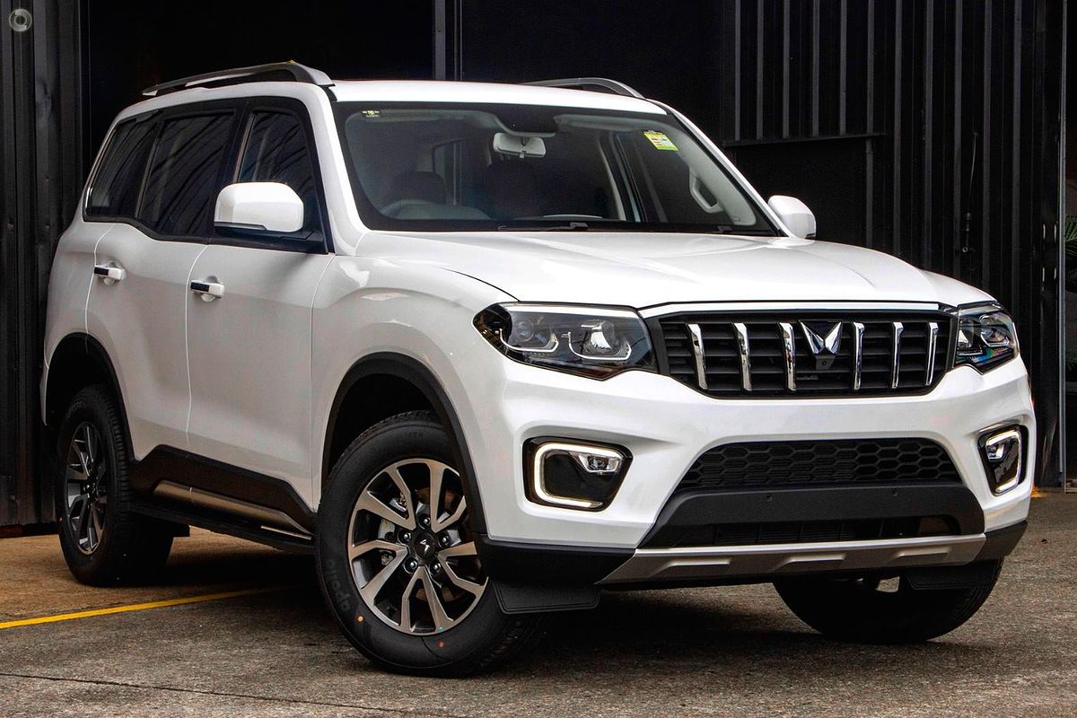 2024 Mahindra Scorpio Z8L