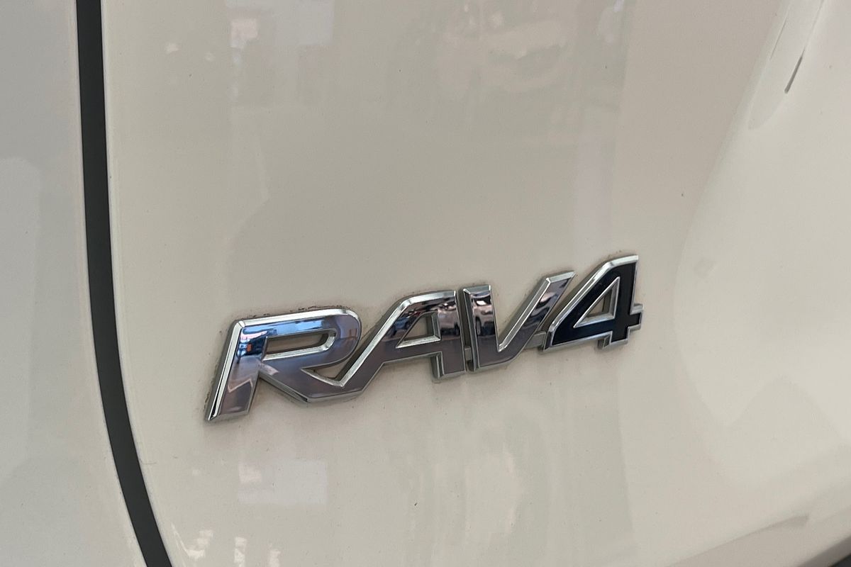 2020 Toyota RAV4 GX AXAH54R