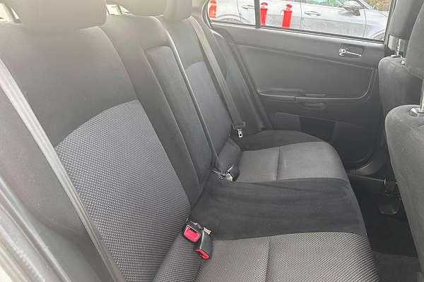 2015 Mitsubishi Lancer ES Sport CJ