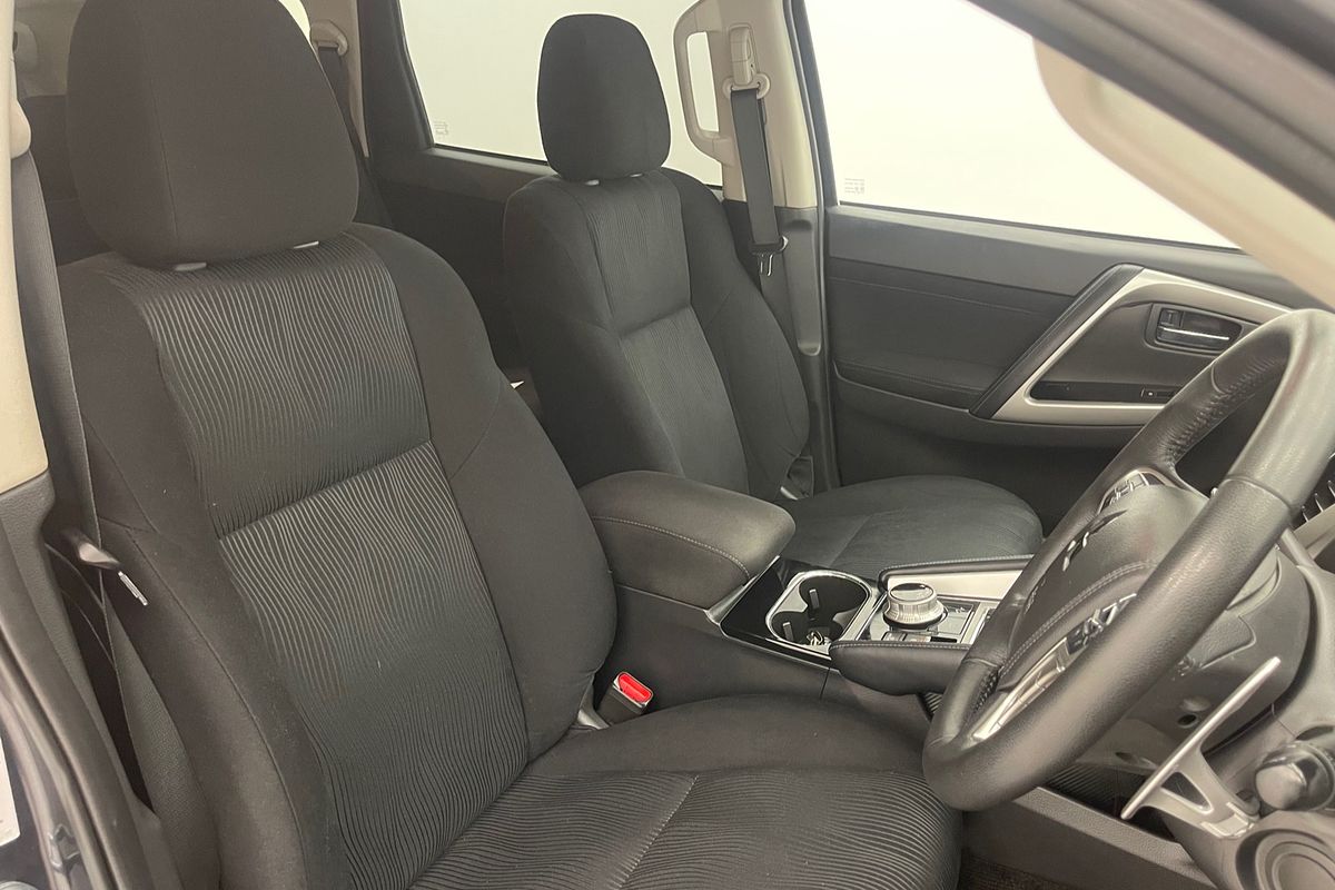 2021 Mitsubishi Pajero Sport GLS QF