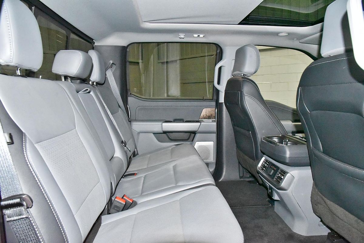 2023 Ford F-150 Lariat 4X4 LWB