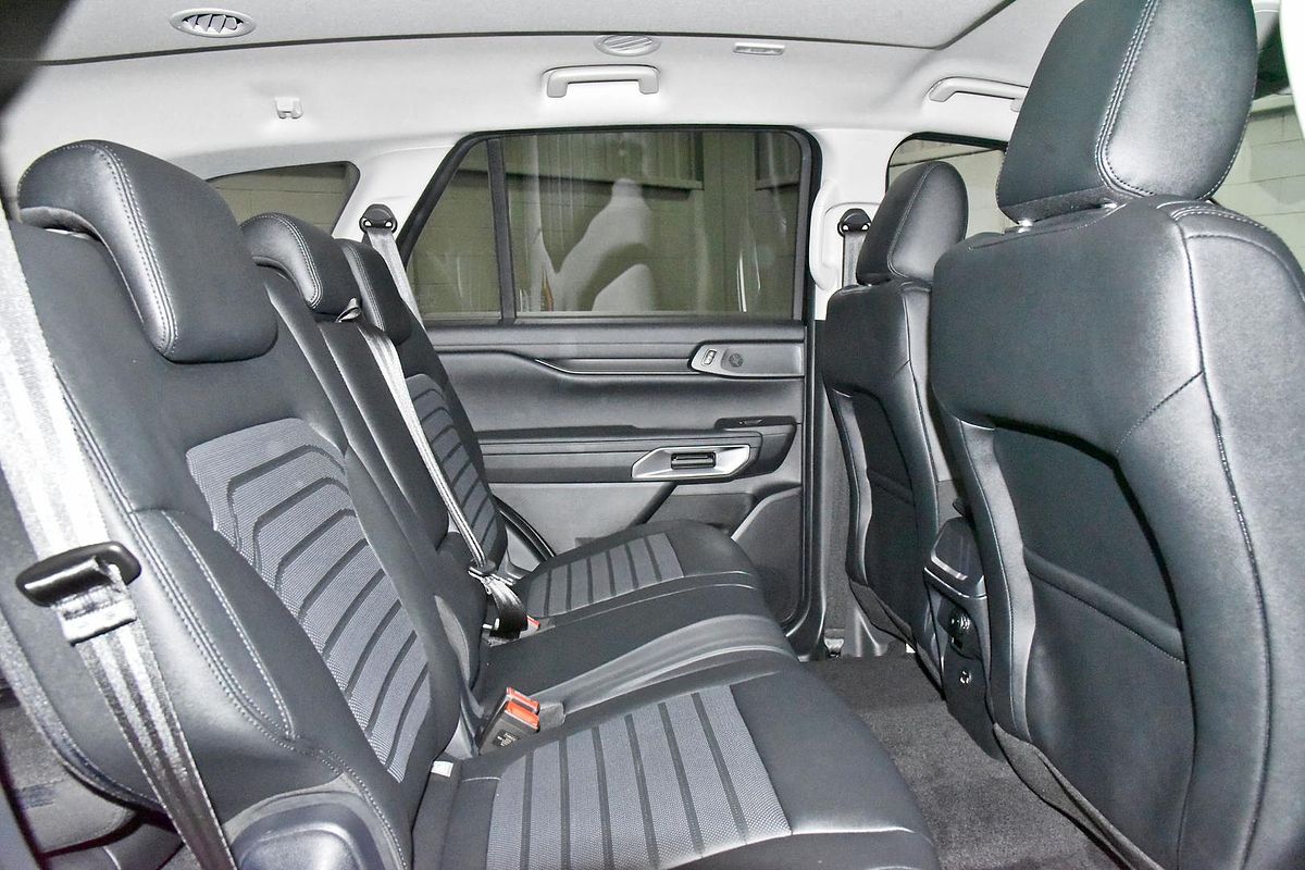 2024 Ford Everest Sport