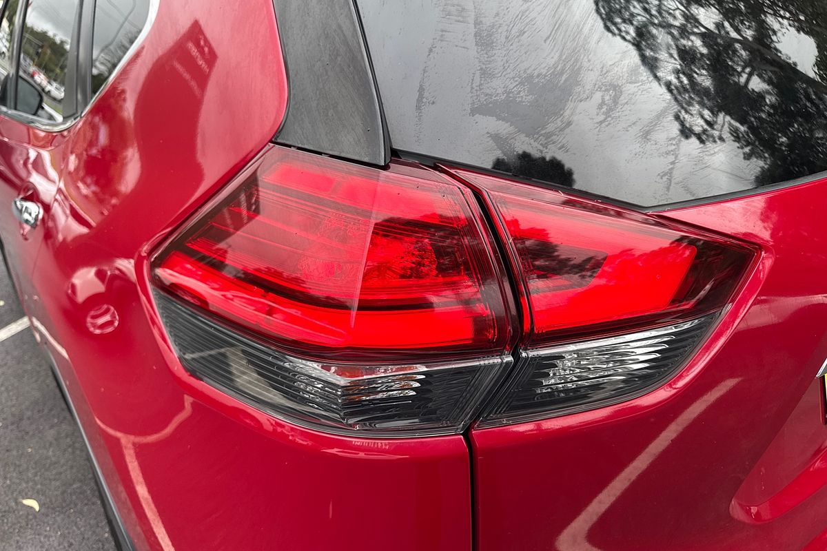 2018 Nissan X-TRAIL ST-L T32 Series II