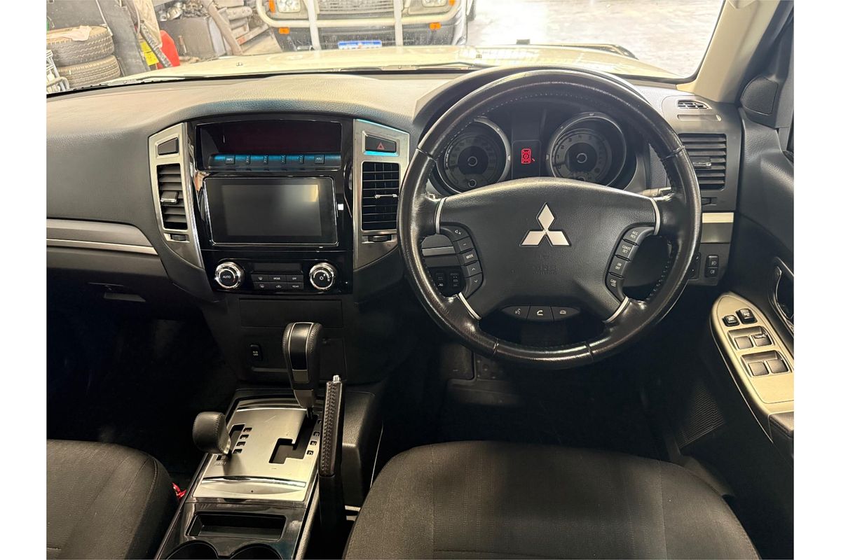 2021 Mitsubishi Pajero GLX NX
