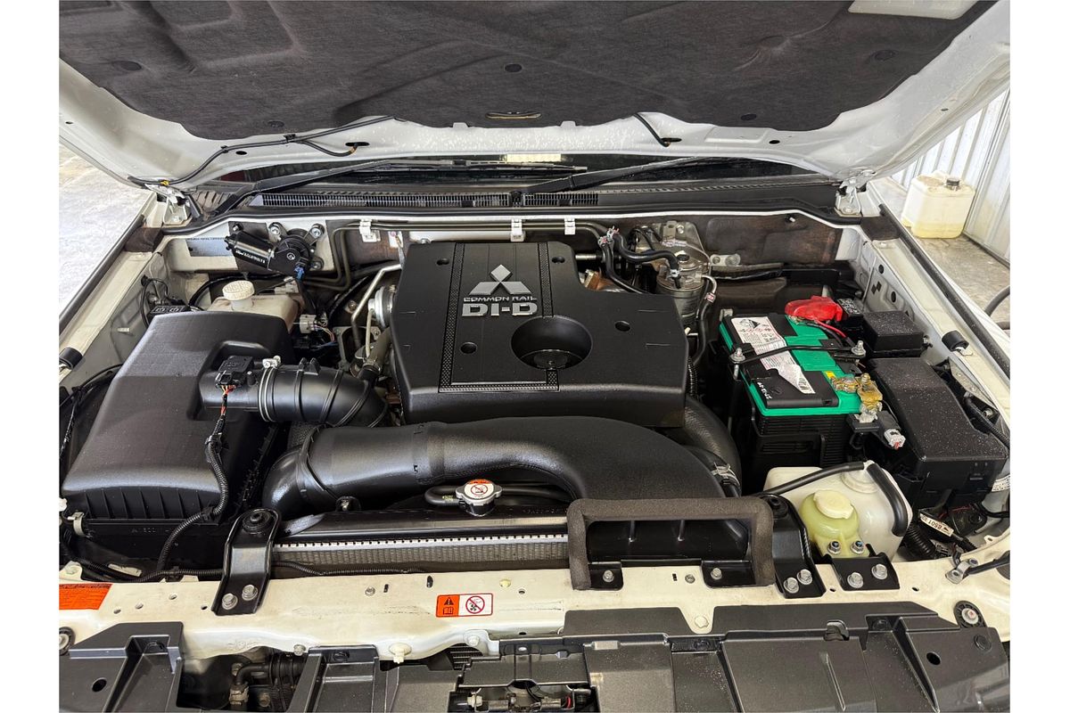 2021 Mitsubishi Pajero GLX NX