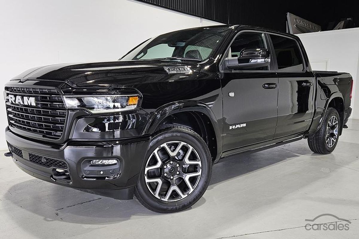 2024 RAM 1500 Laramie Sport Hurricane SO RamBox DT 4X4 SWB