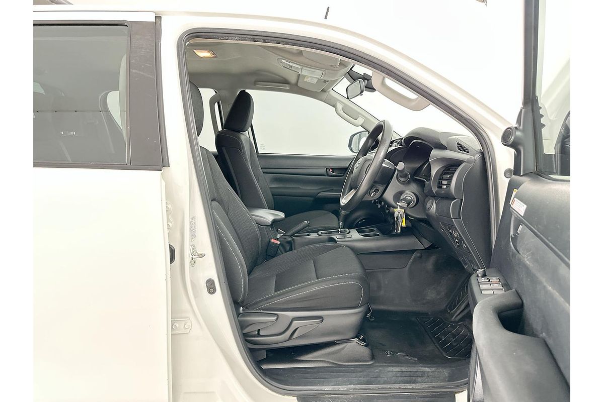2019 Toyota Hilux SR GUN126R 4X4
