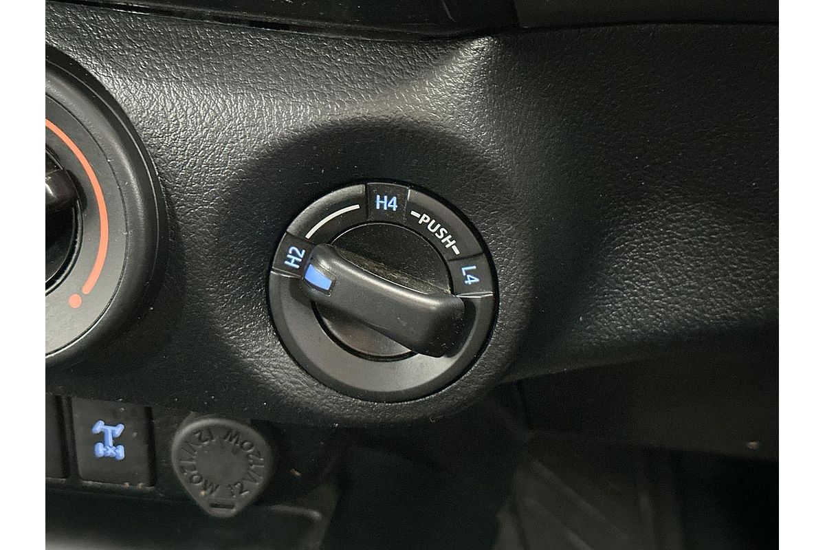 2019 Toyota Hilux SR GUN126R 4X4