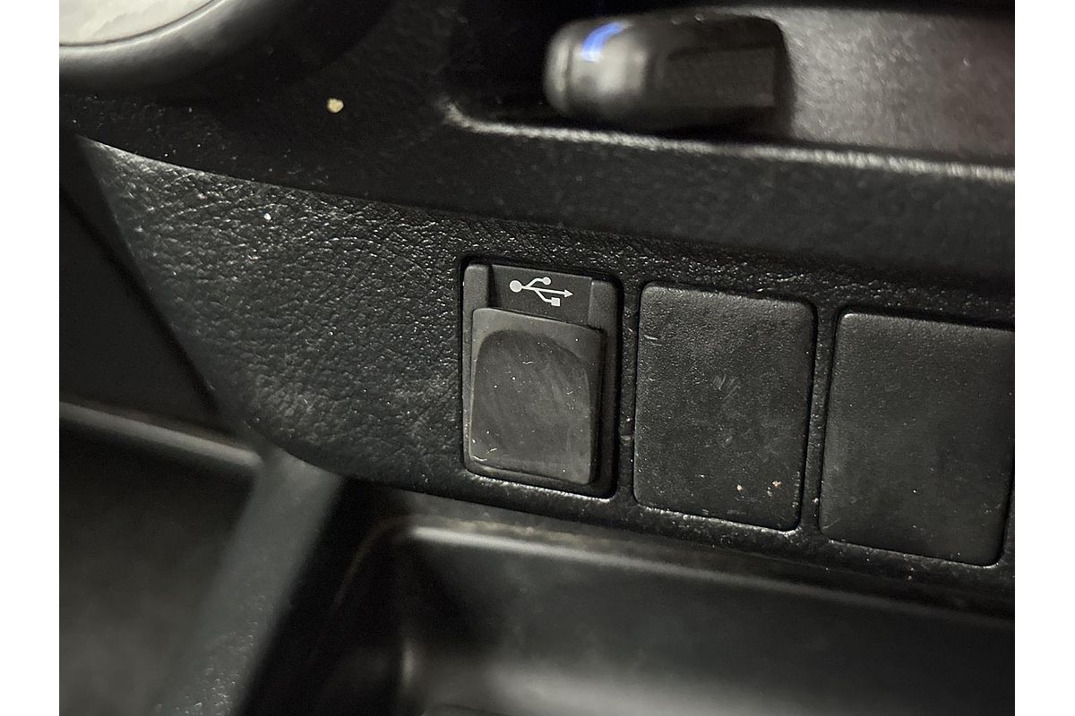 2019 Toyota Hilux SR GUN126R 4X4