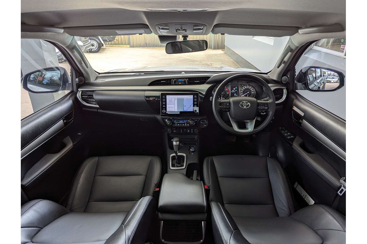 2024 Toyota Hilux SR5 48V GUN126R 4X4