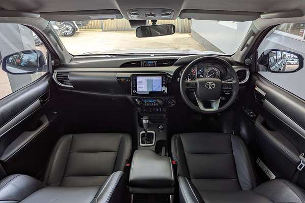 2024 Toyota Hilux SR5 48V GUN126R 4X4