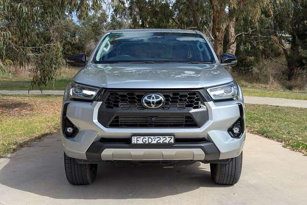 2024 Toyota Hilux SR5 48V GUN126R 4X4