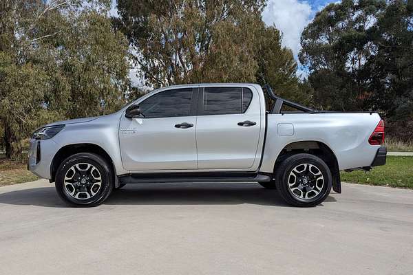 2024 Toyota Hilux SR5 48V GUN126R 4X4