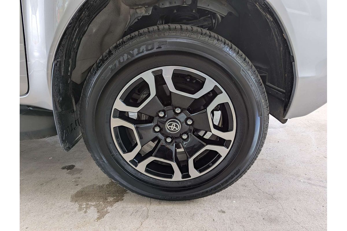 2024 Toyota Hilux SR5 48V GUN126R 4X4