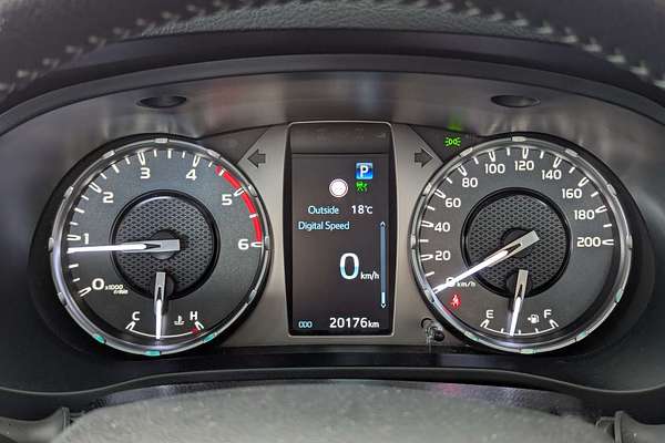 2024 Toyota Hilux SR5 48V GUN126R 4X4