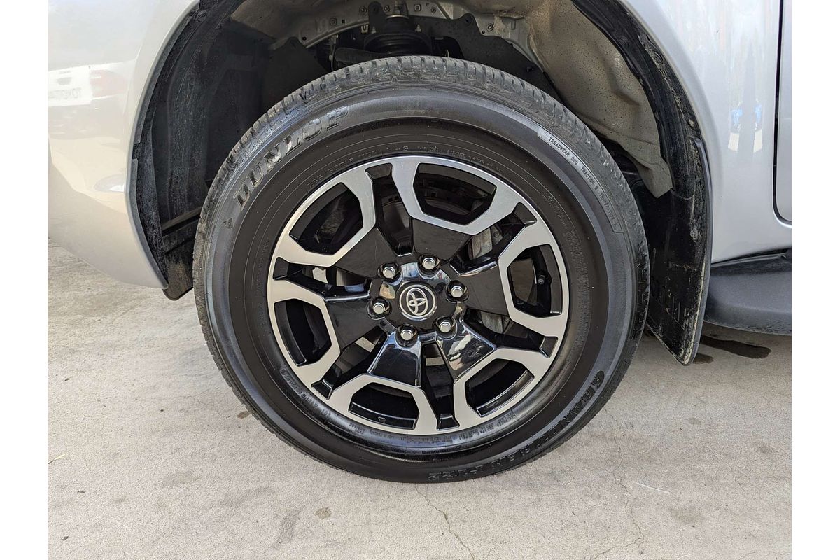 2024 Toyota Hilux SR5 48V GUN126R 4X4