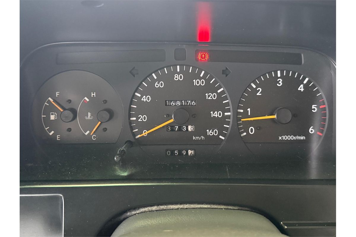 2001 Toyota Hiace Commuter LH184R