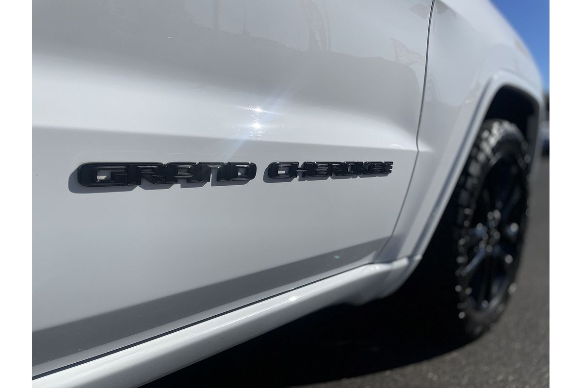 2020 Jeep Grand Cherokee Night Eagle WK
