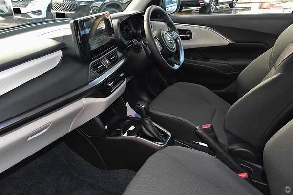 2024 Suzuki Swift Hybrid GLX UZ