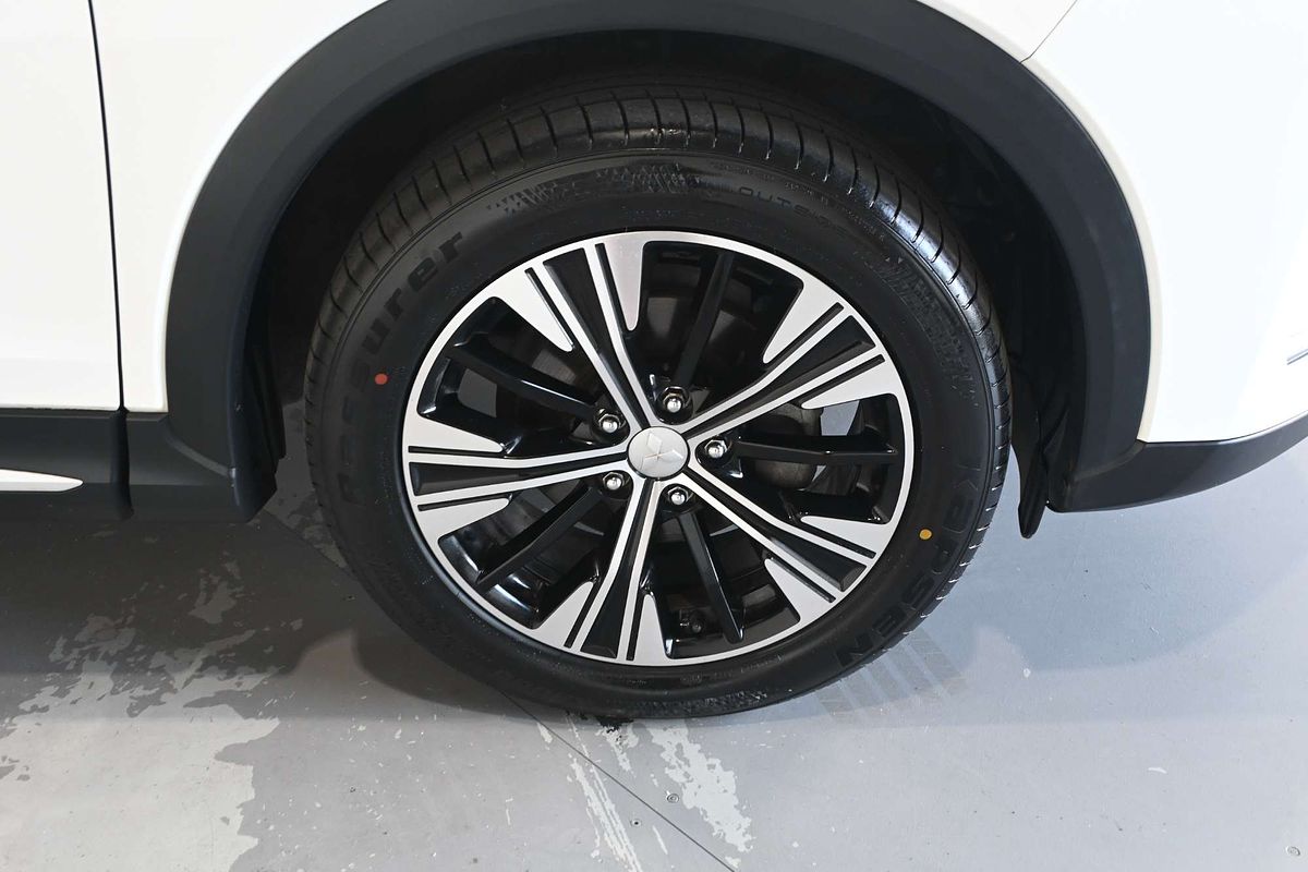 2017 Mitsubishi Eclipse Cross LS (2WD) YA