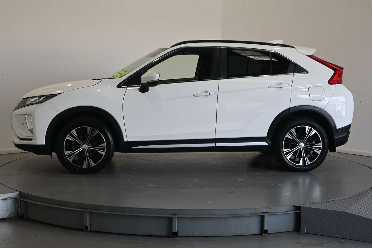 2017 Mitsubishi Eclipse Cross LS (2WD) YA