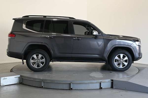 2023 Toyota Landcruiser Sahara FJA300R