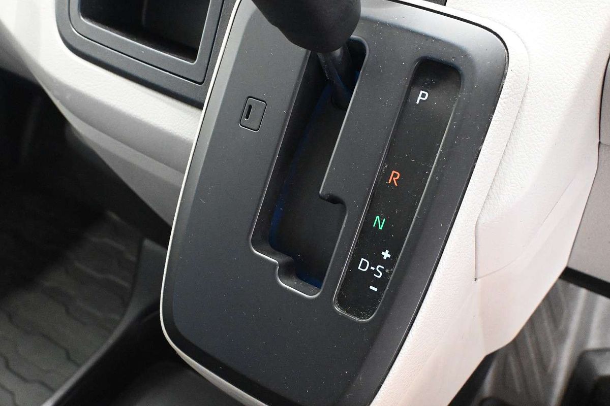 2022 Toyota Hiace GDH300R LWB