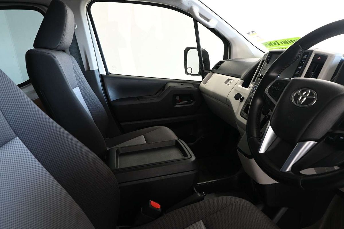 2022 Toyota Hiace GDH300R LWB