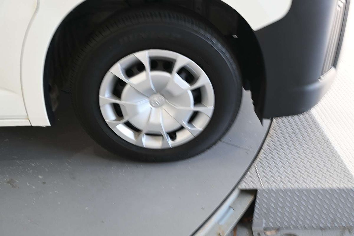 2022 Toyota Hiace GDH300R LWB