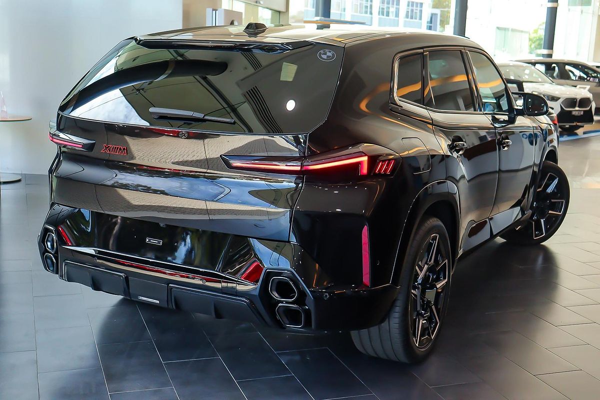 2024 BMW XM Label G09