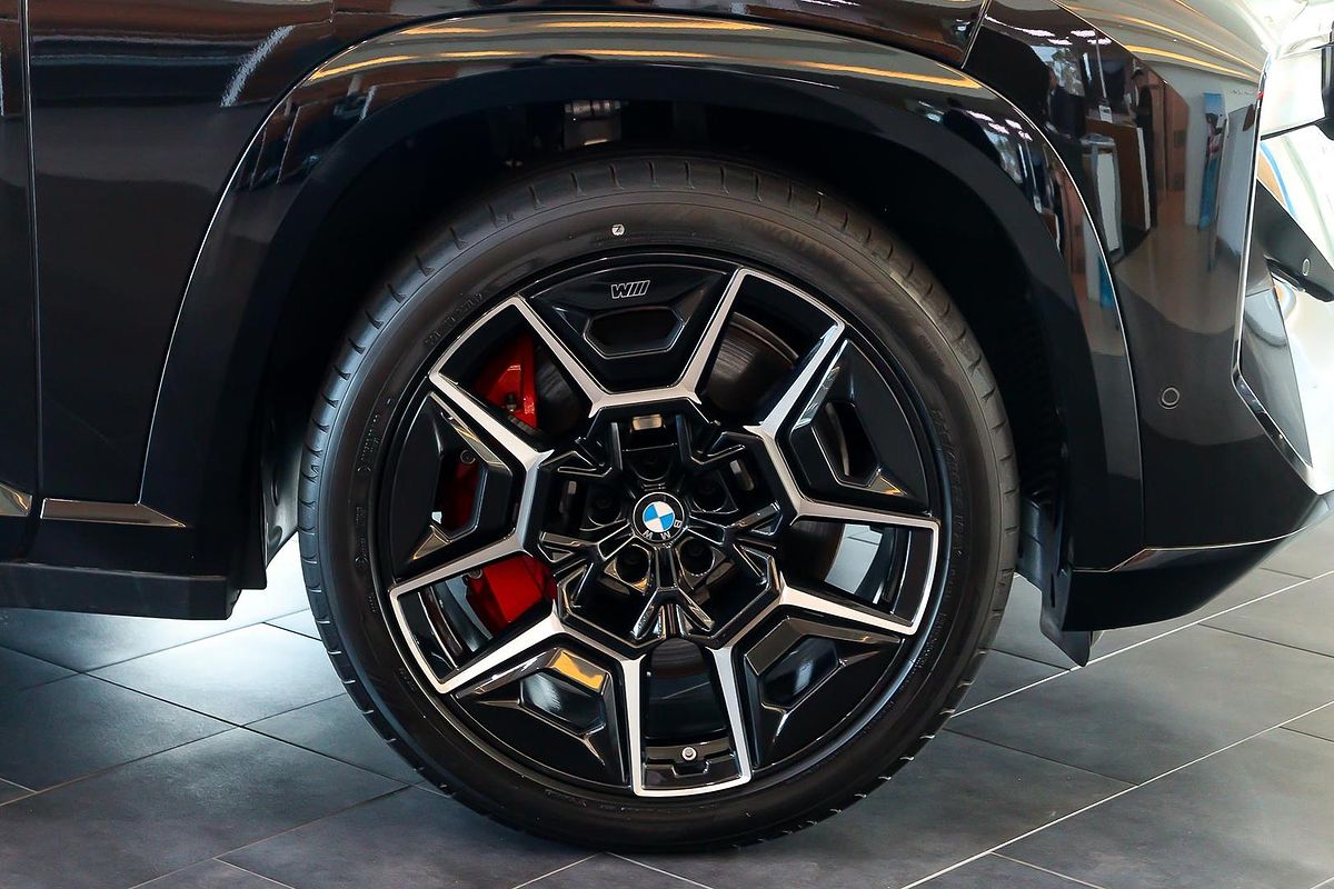 2024 BMW XM Label G09