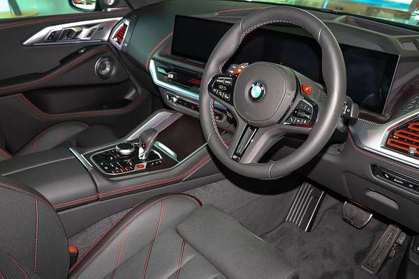 2024 BMW XM Label G09