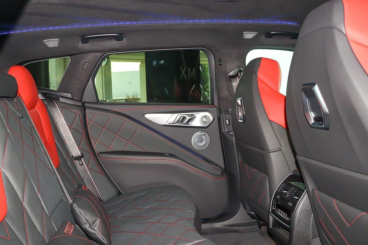 2024 BMW XM Label G09