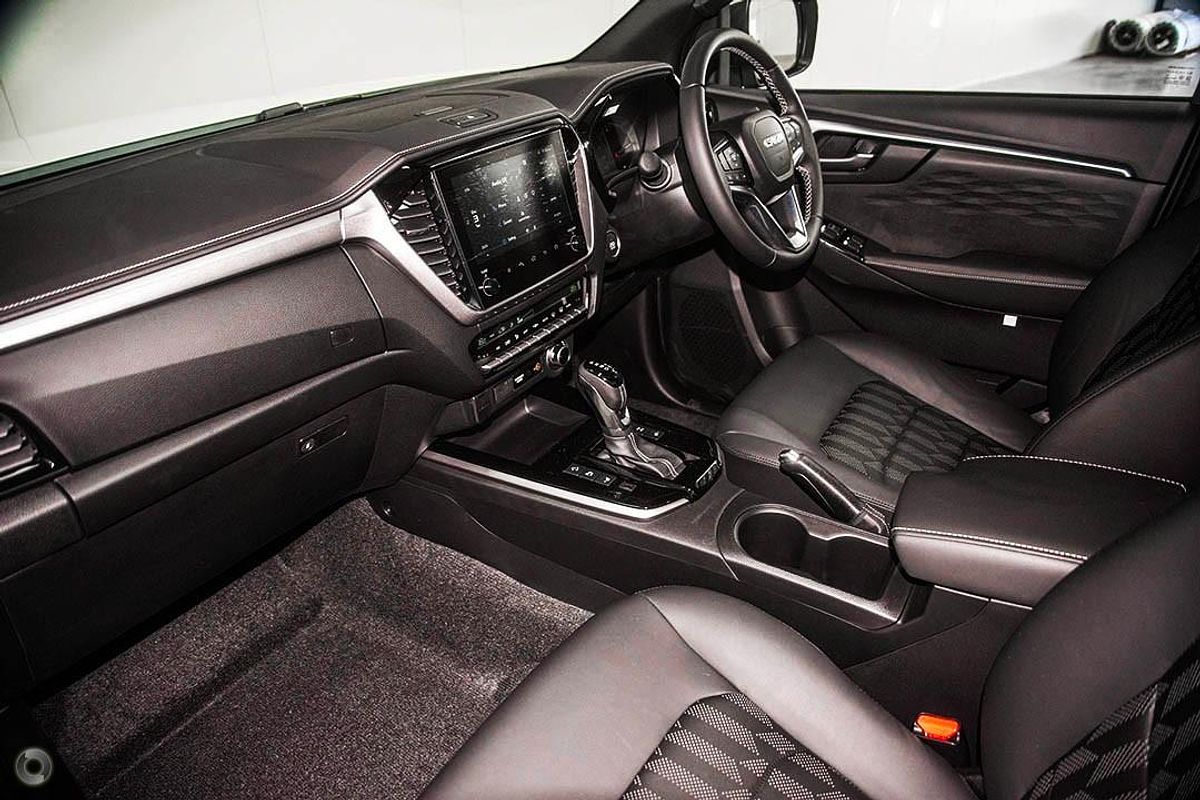 2025 Isuzu D-MAX LS-U+ 4X4