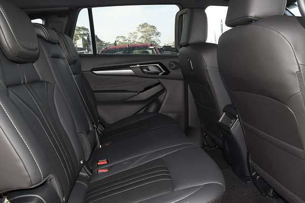 2025 Isuzu MU-X LS-T