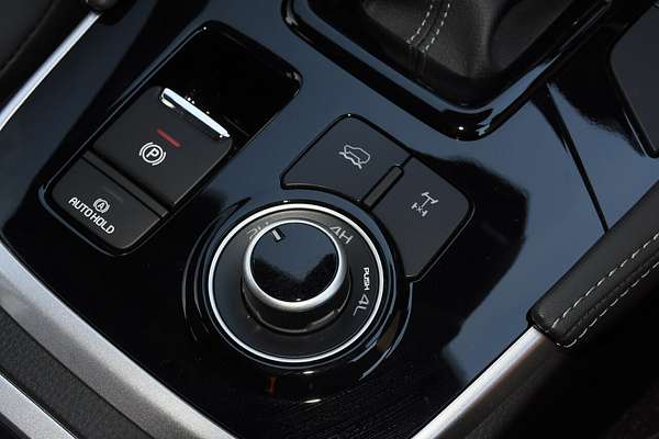 2025 Isuzu MU-X LS-T