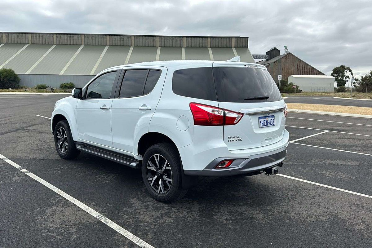2020 Isuzu MU-X LS-U