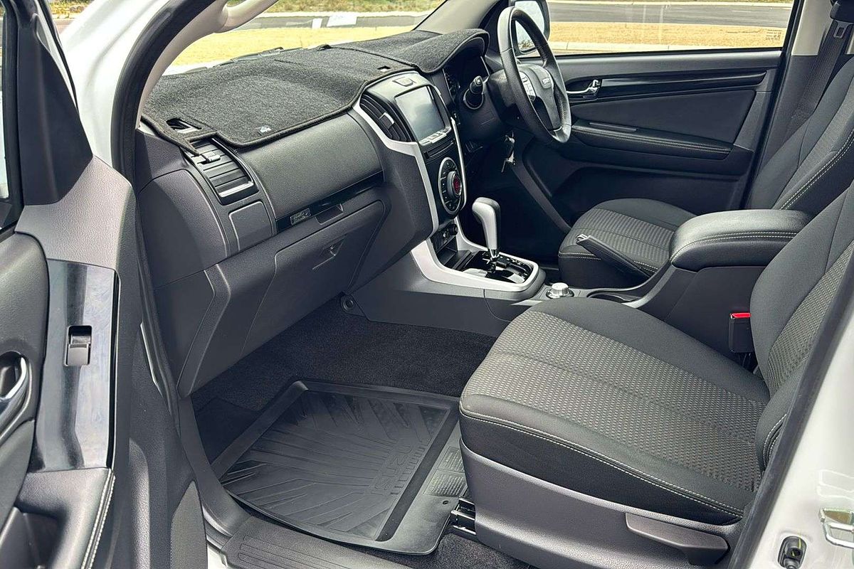 2020 Isuzu MU-X LS-U