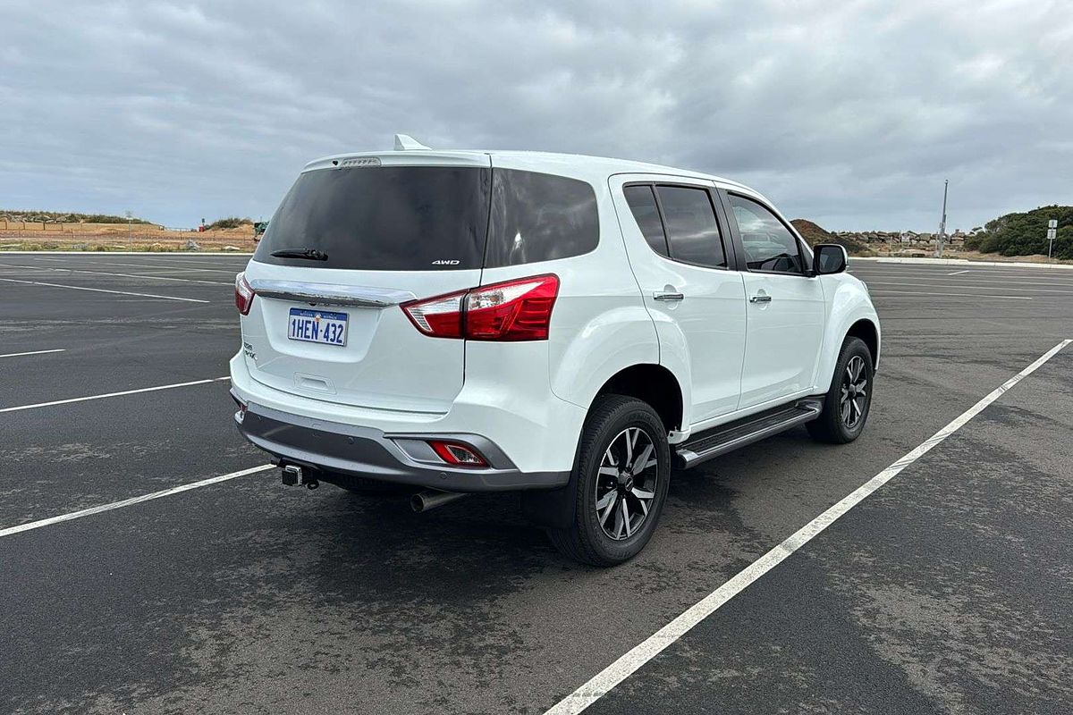 2020 Isuzu MU-X LS-U