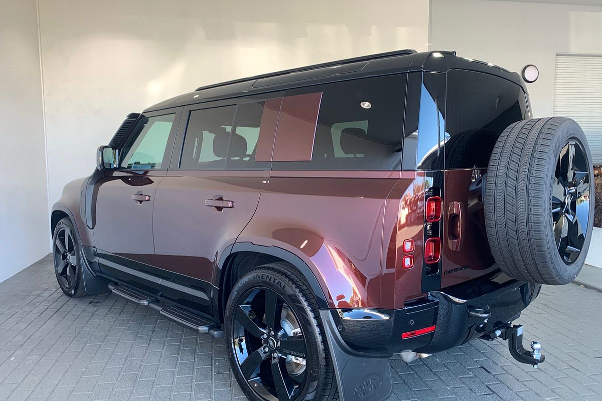 2024 Land Rover Defender 110 D350 Sedona Edition L663