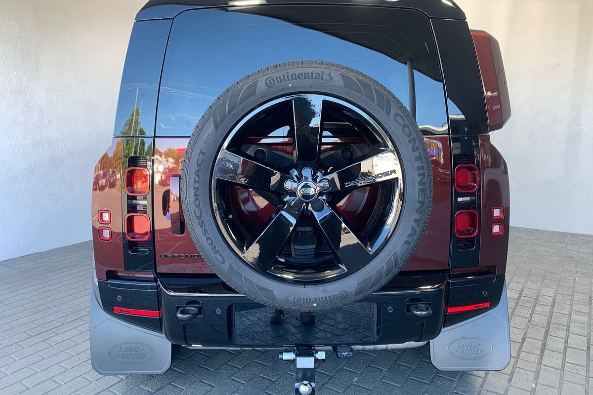 2024 Land Rover Defender 110 D350 Sedona Edition L663