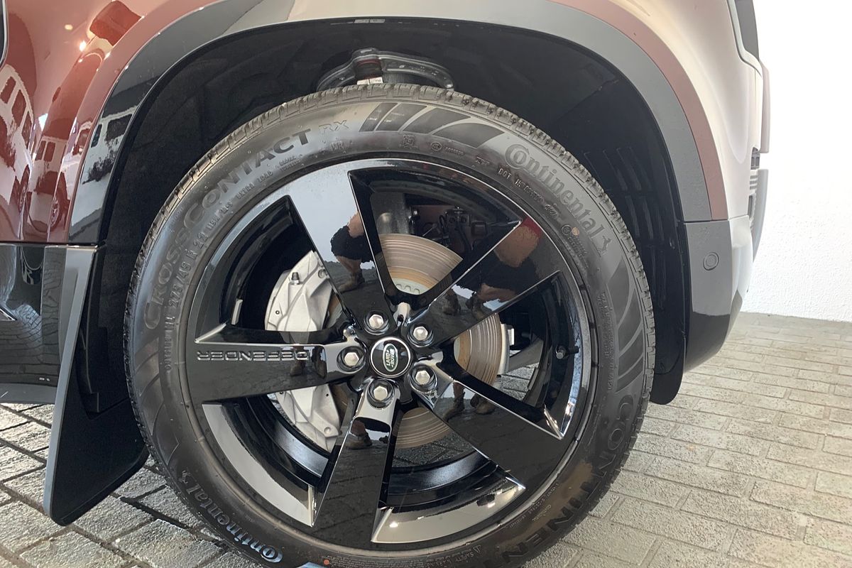 2024 Land Rover Defender 110 D350 Sedona Edition L663