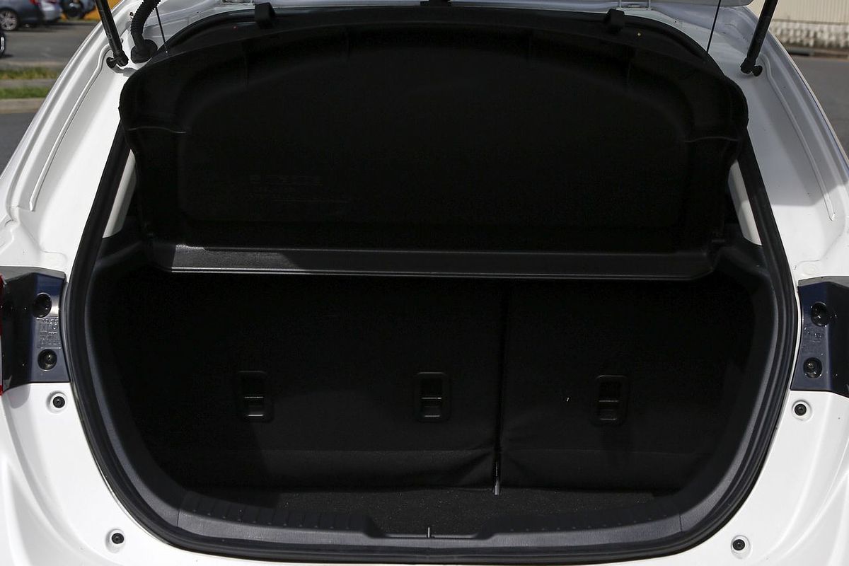 2025 Mazda 2 G15 Evolve DJ Series